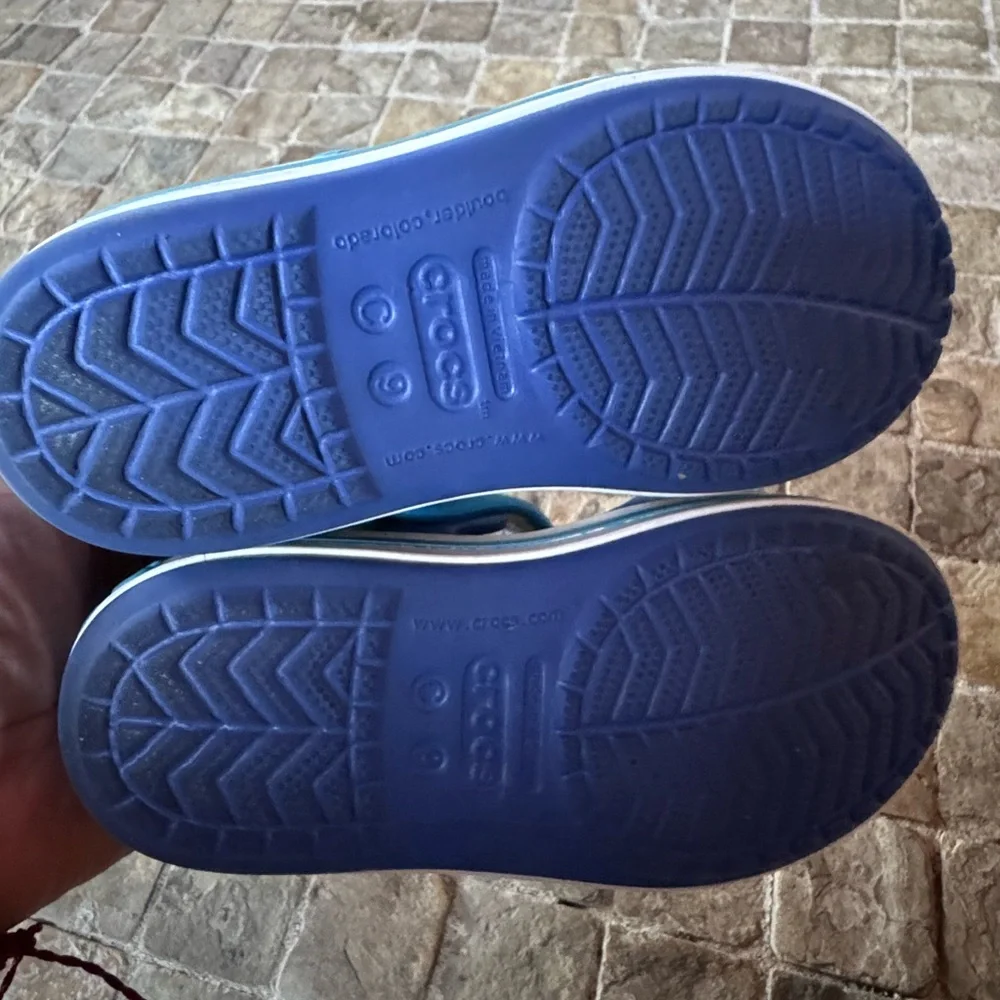 Crocs Kids Blue Sandals - Picture 5 of 8